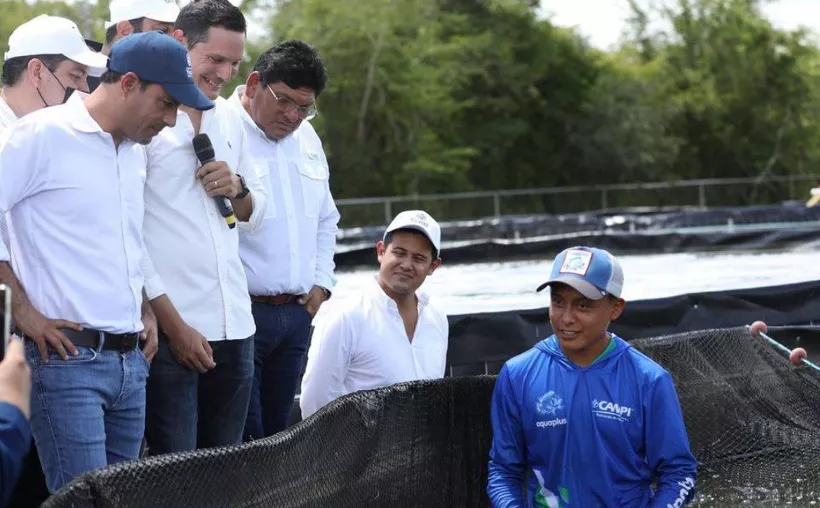 Vila apuntala proyectos de acuacultura en Yucatán