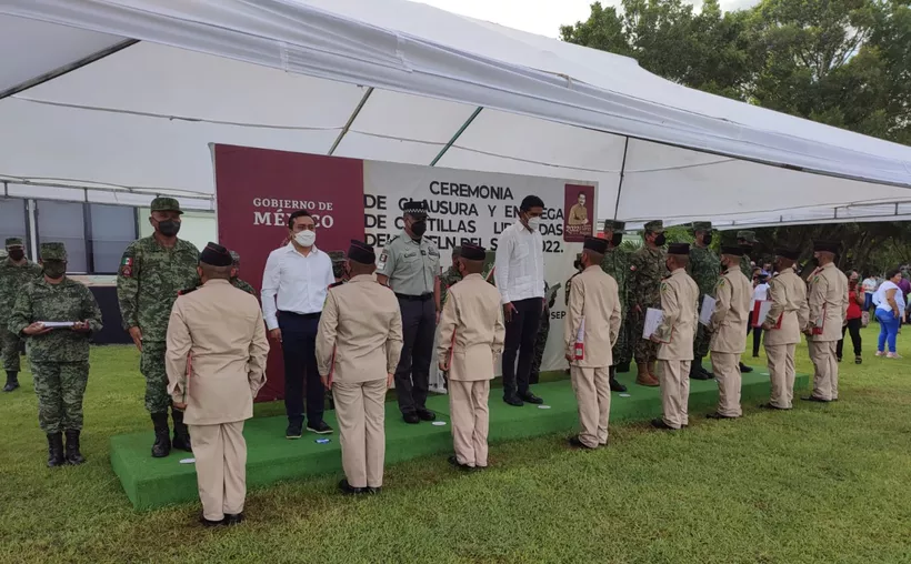 Concluyen su servicio militar más de cien jóvenes de la Península de Yucatán