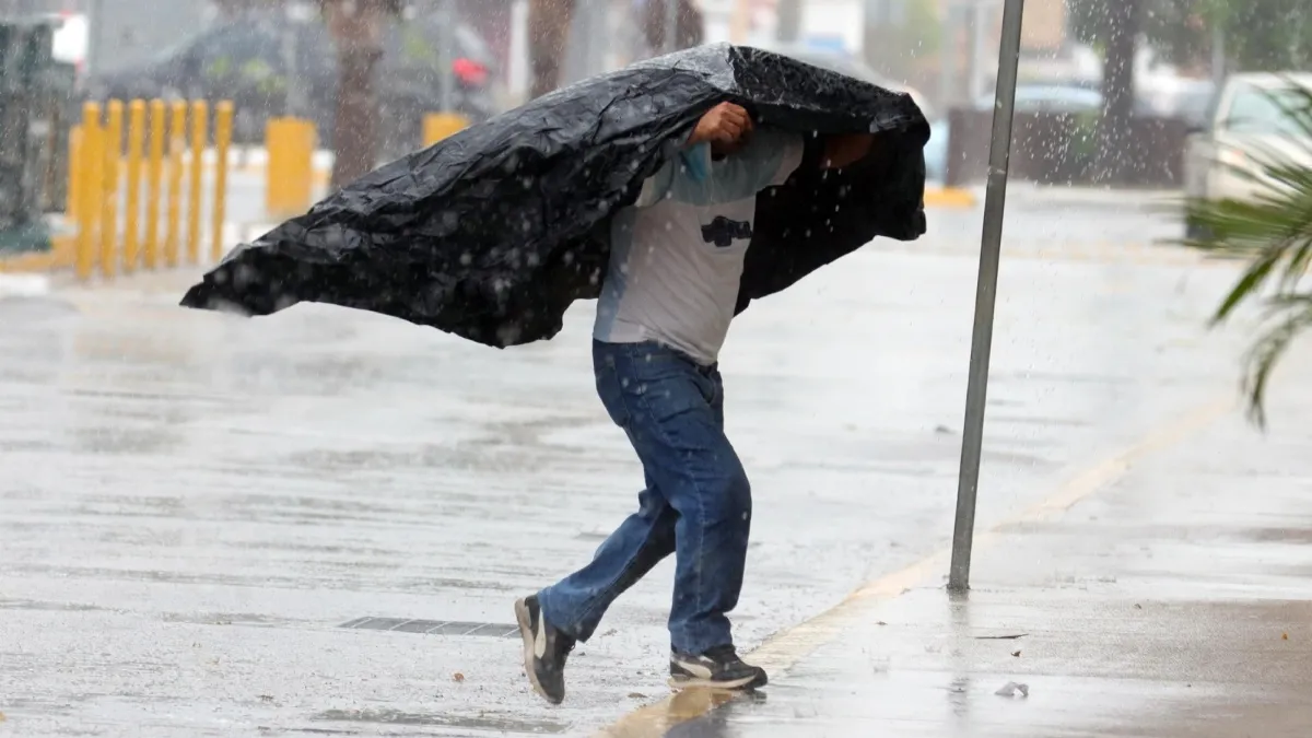 Tormenta tropical “Karl” provocaría lluvias en Yucatán