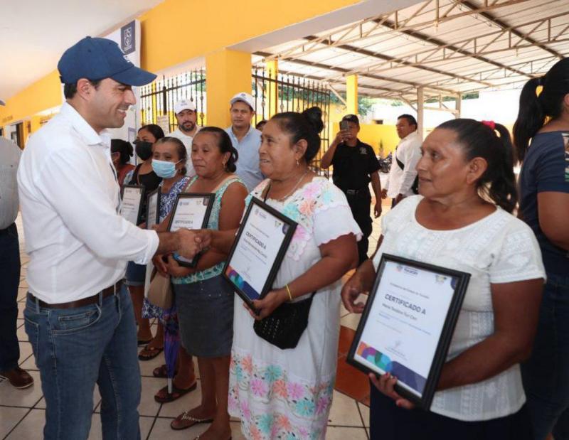 El respaldo del Gobernador Mauricio Vila sigue llegando a familias Yucatecas.