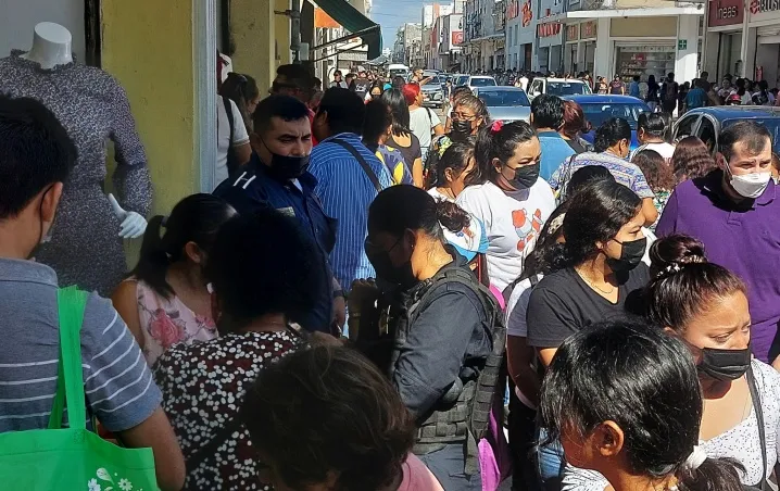 Locura en Mérida por las compras de Navidad