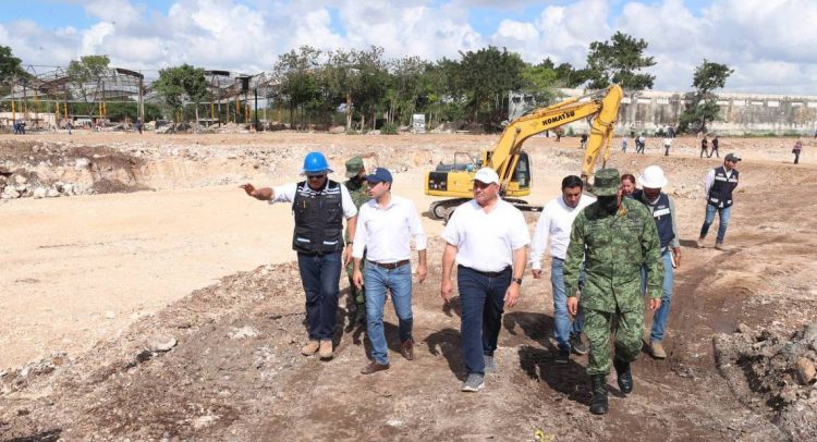 Constatan Gobernador y Alcalde avances en la construcción del Gran Parque de La Plancha.