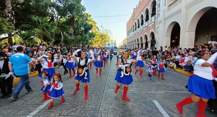 Da inicio el Carnaval de Mérida con el desfile infantil.