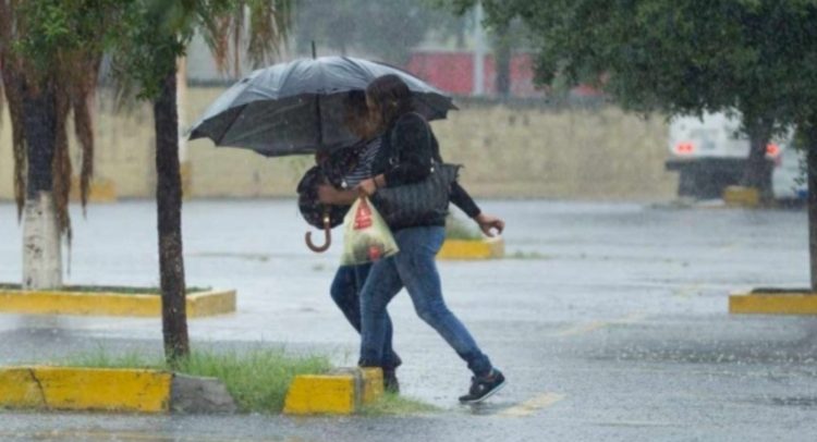 Frente frio que entrara mañana propiciara lluvias.