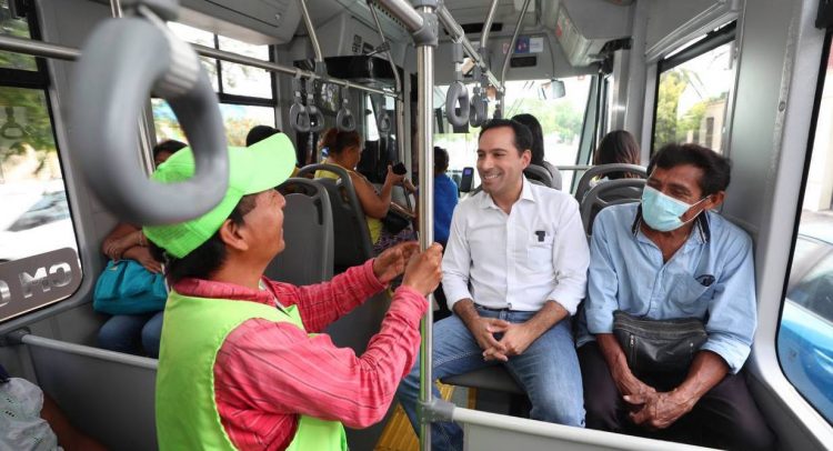 Gobernador supervisa la ruta de circuito metropolitano.