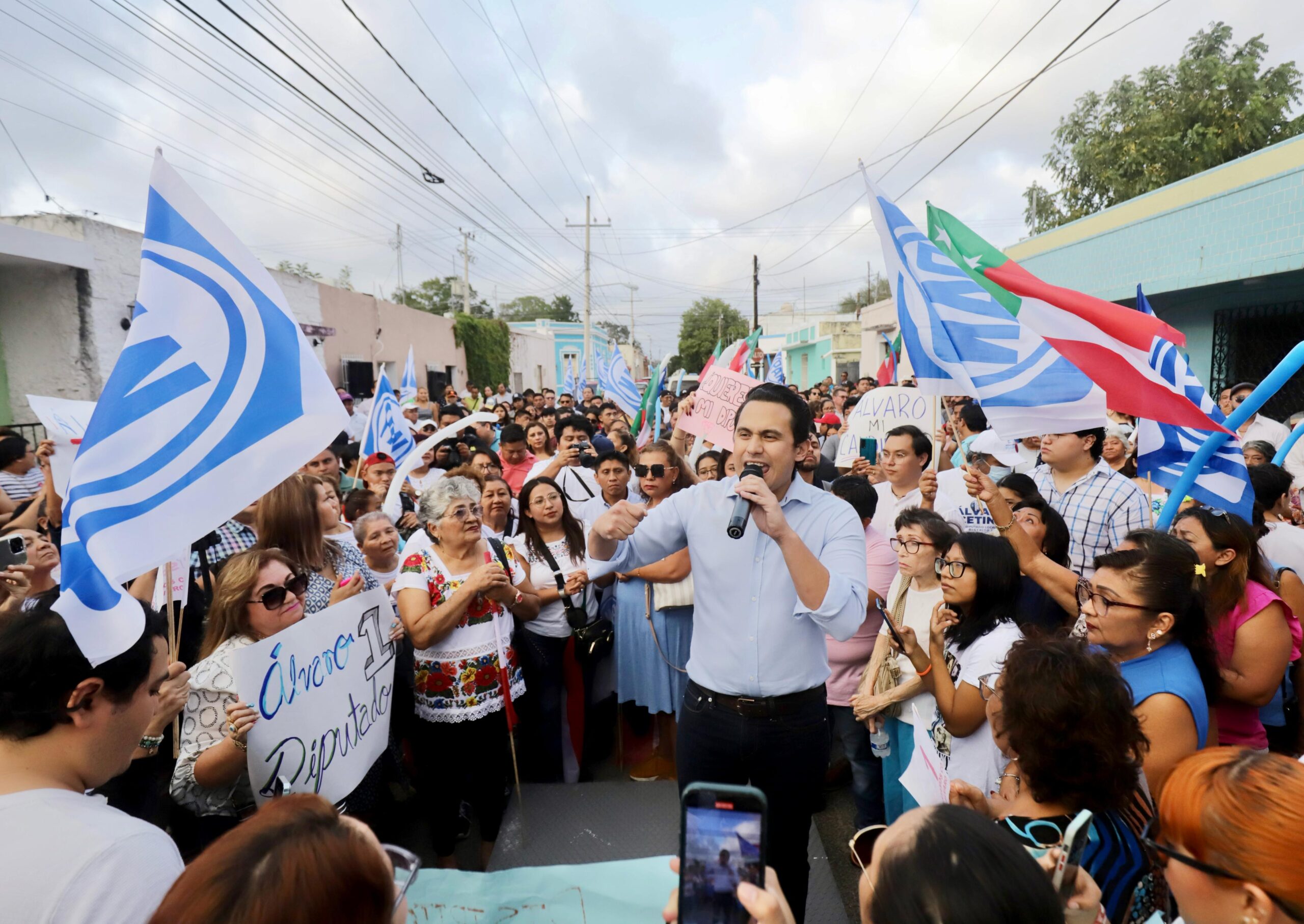 Álvaro Cetina Puerto se lanza con todo al Distrito Uno