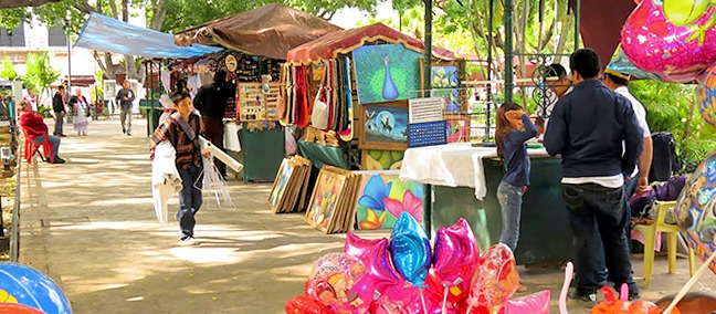 “Mérida en Domingo” es trasladado al parque de Santa Ana, lo acuerdan oferentes y autoridades