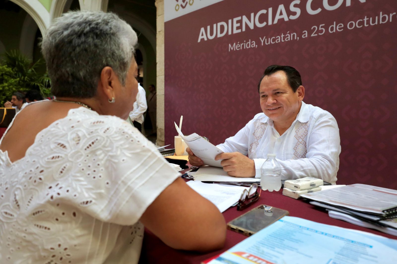 Resuena la voz del pueblo en Palacio de Gobierno