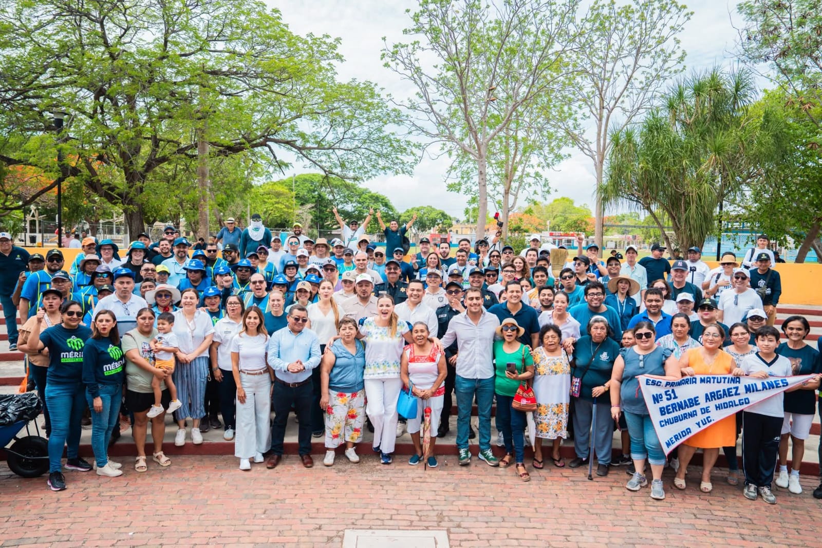 Implementa Cecilia Patrón el quinto Mega Operativo de limpieza; beneficiamos a más de 11 mil personas en la colonia Chuburná de Hidalgo.