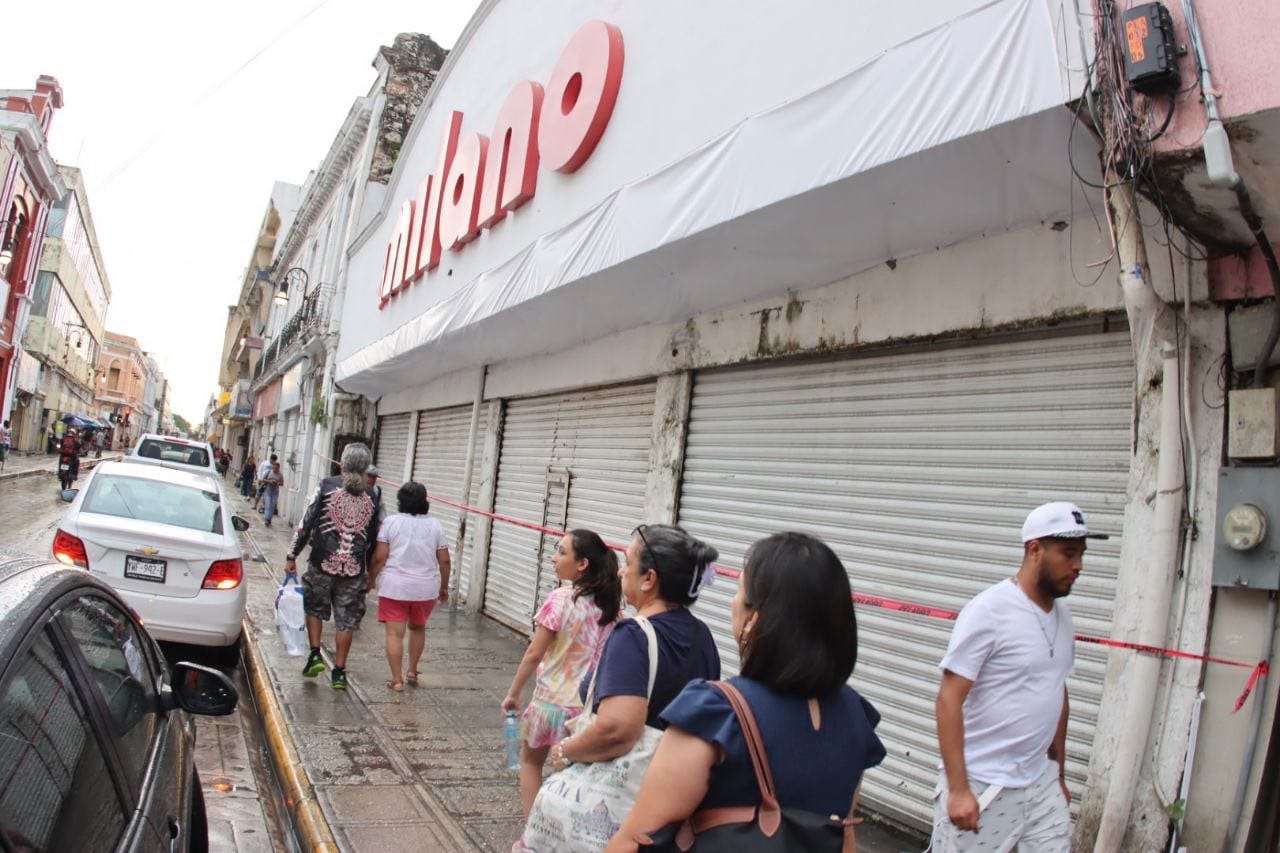 Protección Civil suspende provisionalmente local con techos riesgosos en el centro de Mérida