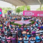 Aquí, hace un año, comenzamos este camino juntas. Hoy reafirmo, las mujeres sonprioridad para mi gobierno: Cecilia Patrón.