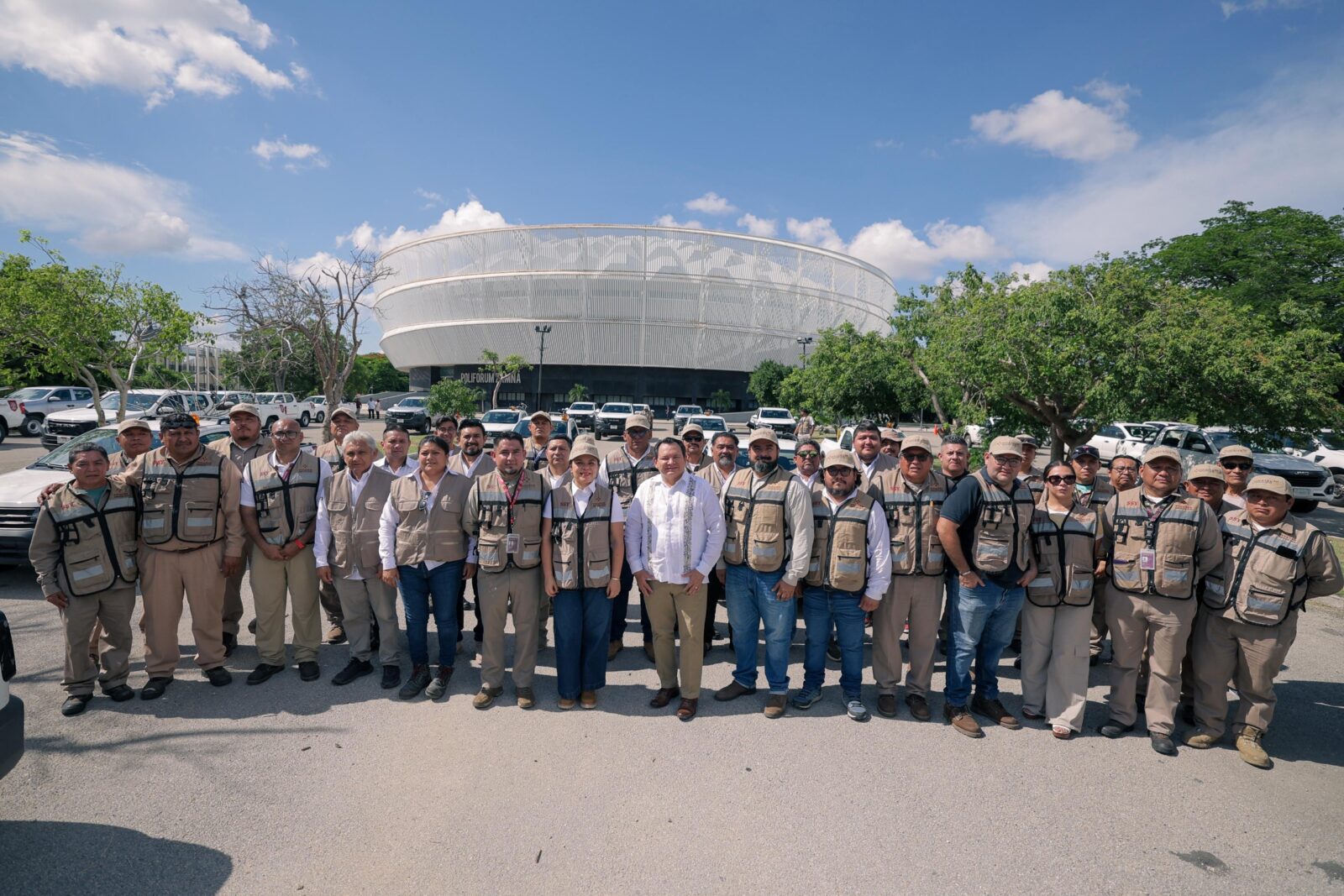 Gobierno de Yucatán refuerza fumigación masiva contra el dengue con 21 nuevos vehículos