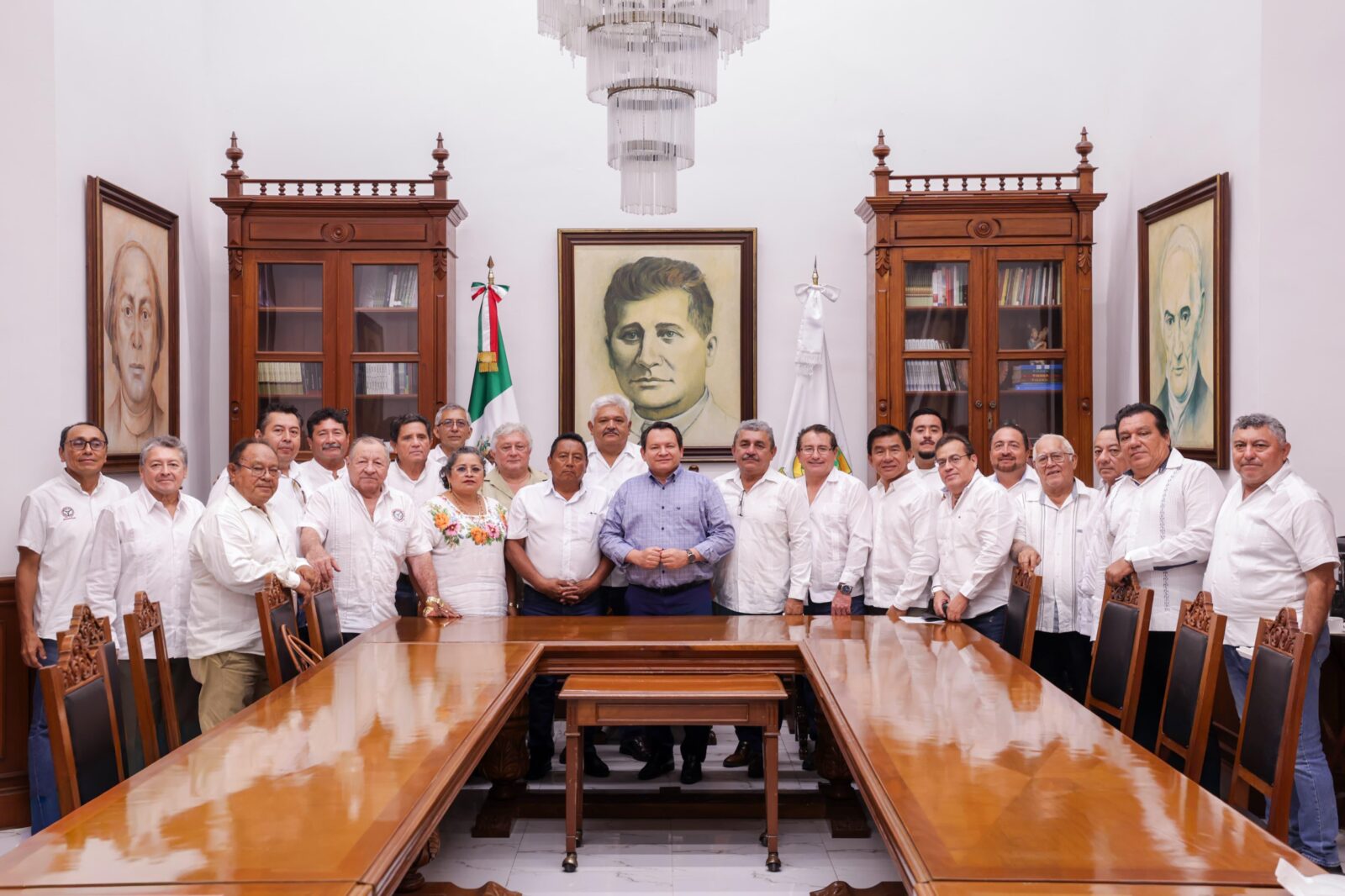 Gobierno de Yucatán y FUTV refuerzan coordinación para modernizar el transporte público