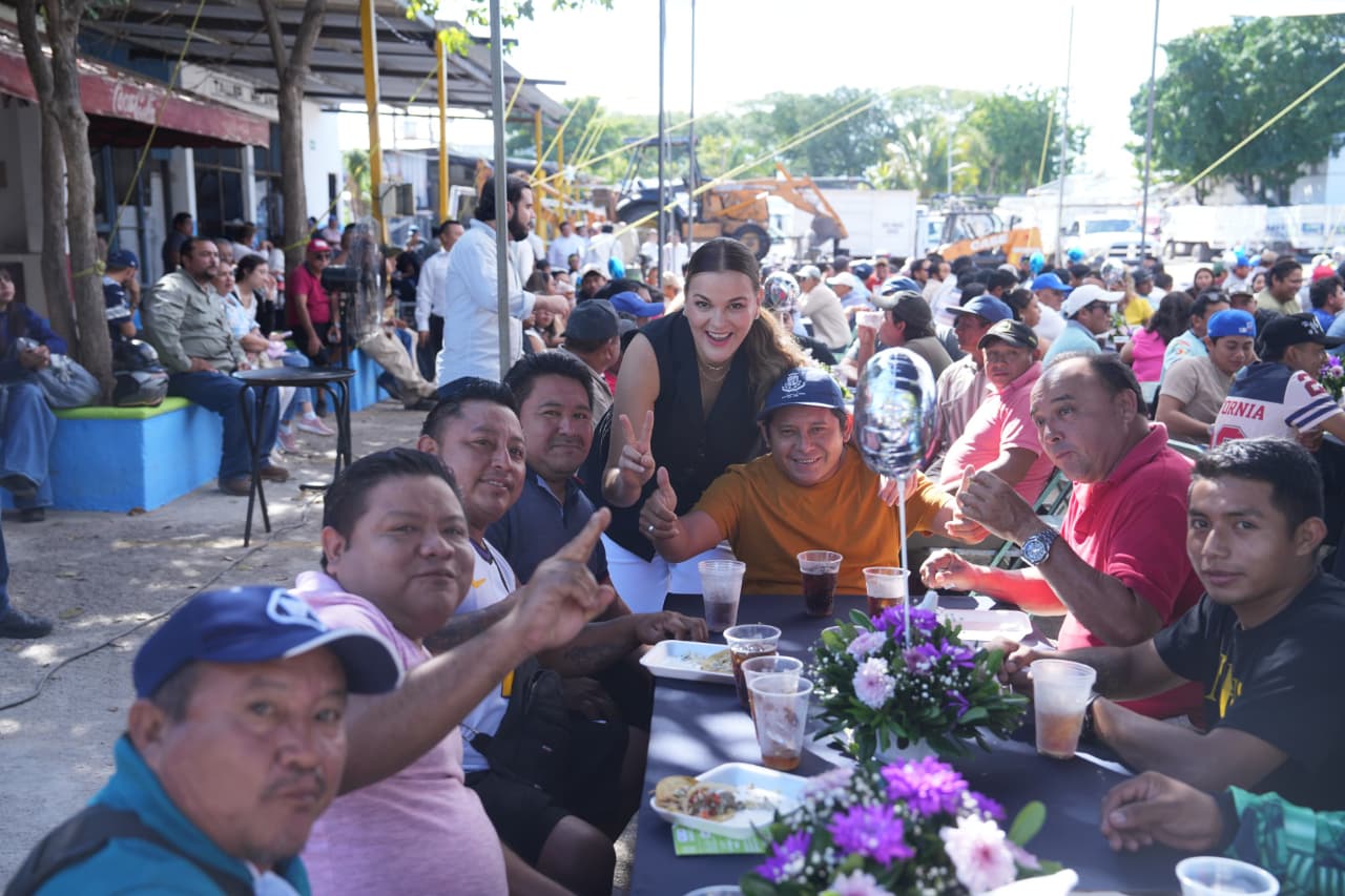 Cecilia Patrón Reconoce A Servidores Públicos Por Su Labor Y Anuncia Aumento Salarial En Mérida