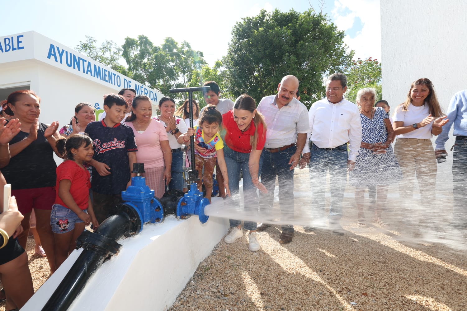 Llevar El Presupuesto A Cada Hogar Meridano, Compromiso Permanente De Esta Administración: Cecilia Patrón Llevar El Presupuesto A Cada Hogar Meridano, Compromiso Permanente De Esta Administración: Cecilia Patrón