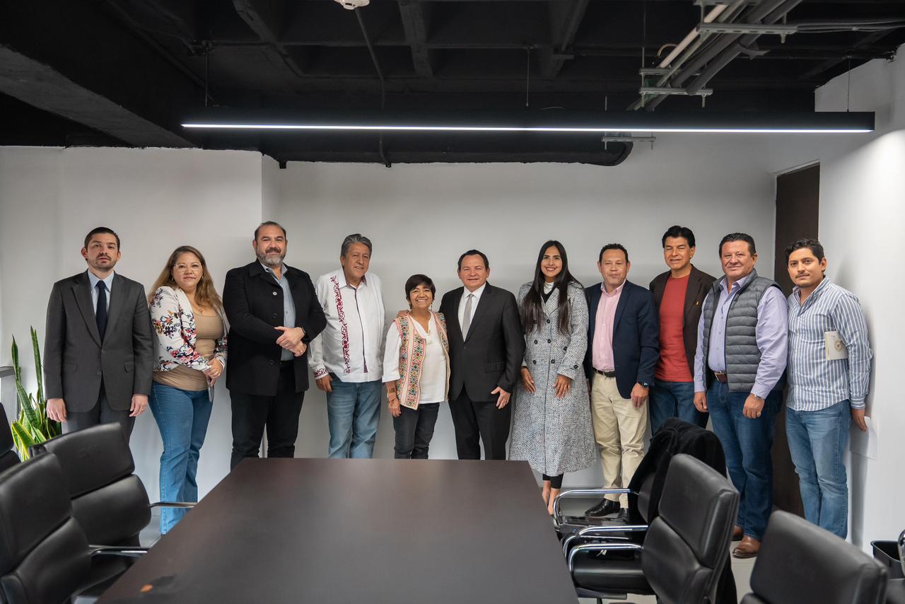 Revisan avances del programa Viviendas para el Bienestar en Yucatán