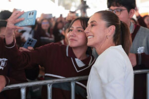 Los libros de texto gratuitos reconocerán a las mujeres que han contribuido a la historia de México: Claudia Sheinbaum