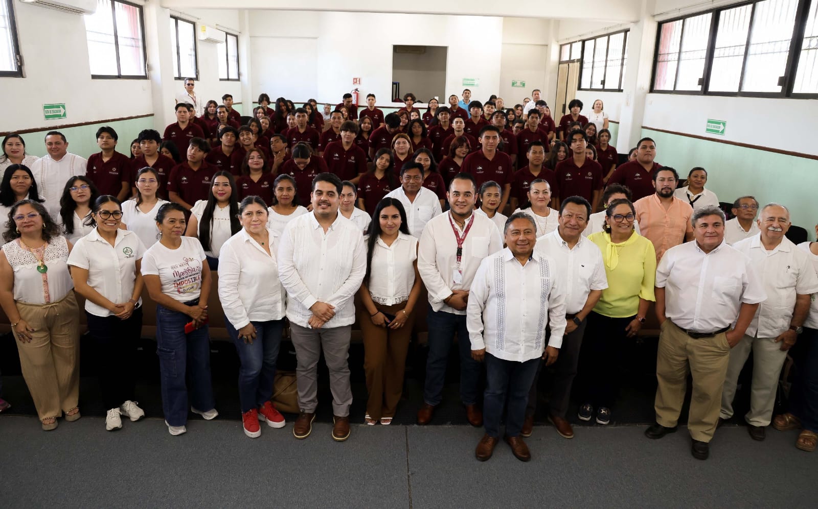 Impulsa Segey mejores condiciones para el desarrollo de estudiantes de Educación Media Superior