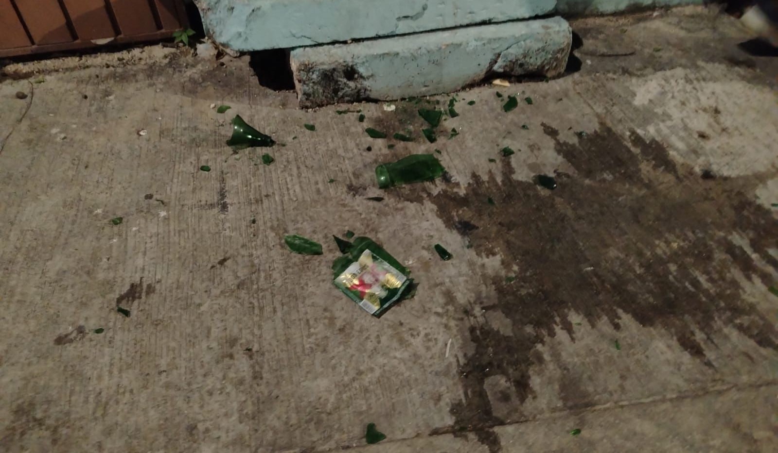 Vecinos se enfrentan a pedradas y bombas molovot en Vergel V