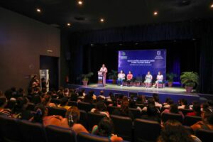 Inician 100 meridanas una carrera con Educación Universitaria para las Mujeres; Somos aliadas para emprender y salir adelante: Cecilia Patrón