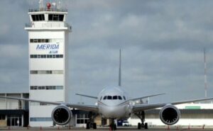 Aumenta flujo de pasajeros en el aeropuerto de Mérida durante 2026