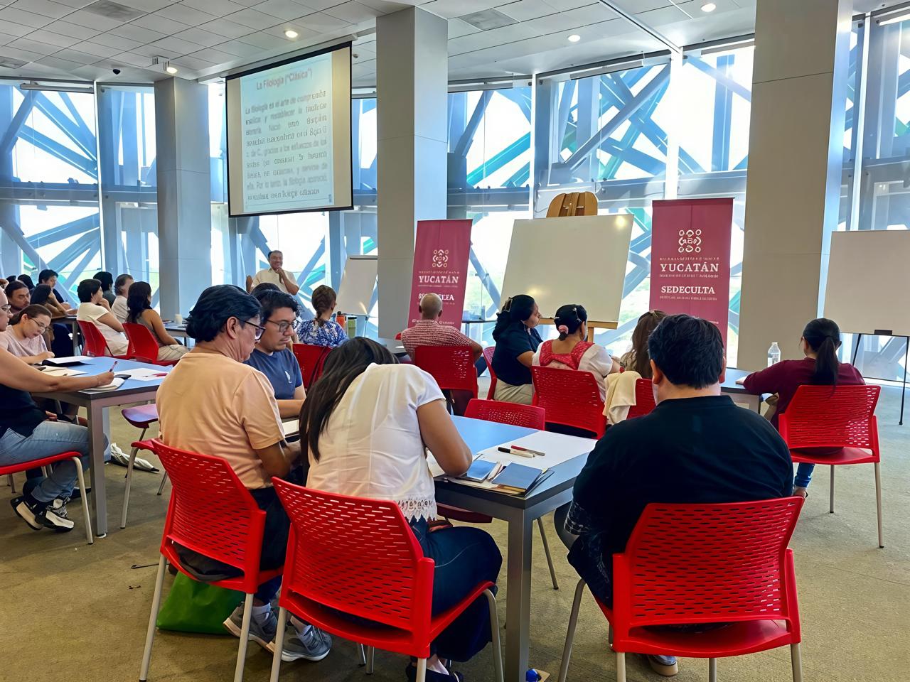 Inicia Seminario de Filología Maya en el Gran Museo del Mundo Maya