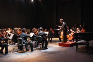 La UNAY celebra el Día de las Madres con concierto sinfónico