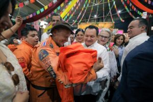 Semana de Yucatán reúne nuevamente al Gobernador Joaquín Díaz Mena y a Los Topos