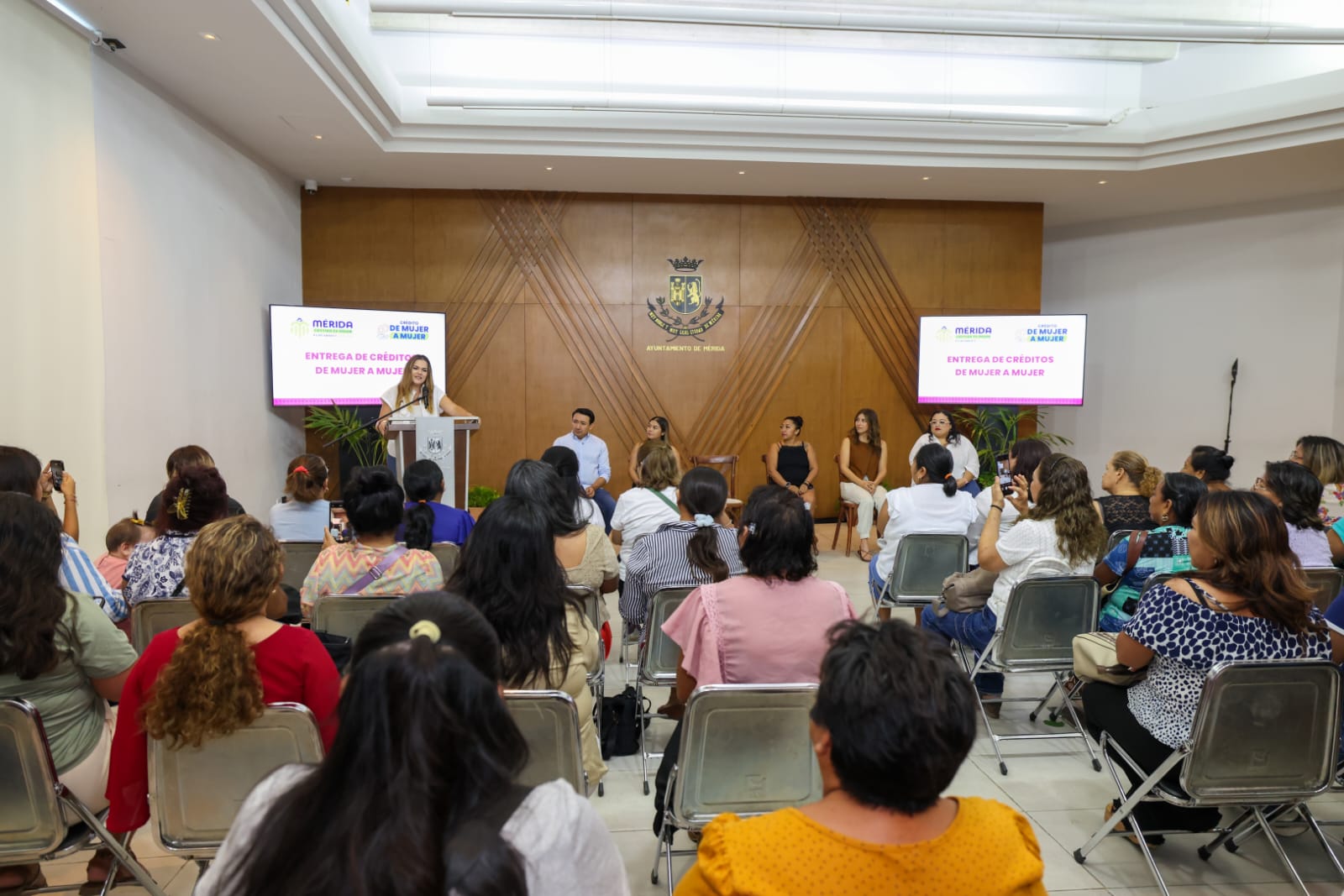 Mérida es una ciudad de oportunidades; tenemos los niveles más bajos de pobreza laboral en la historia: Cecilia Patrón