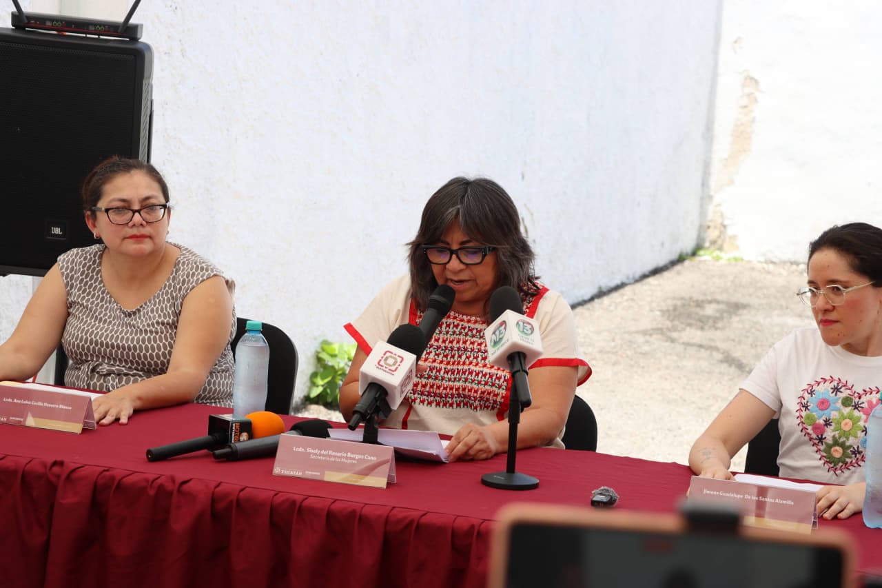 “Voces de libertad” premia a cuatro ensayistas yucatecas