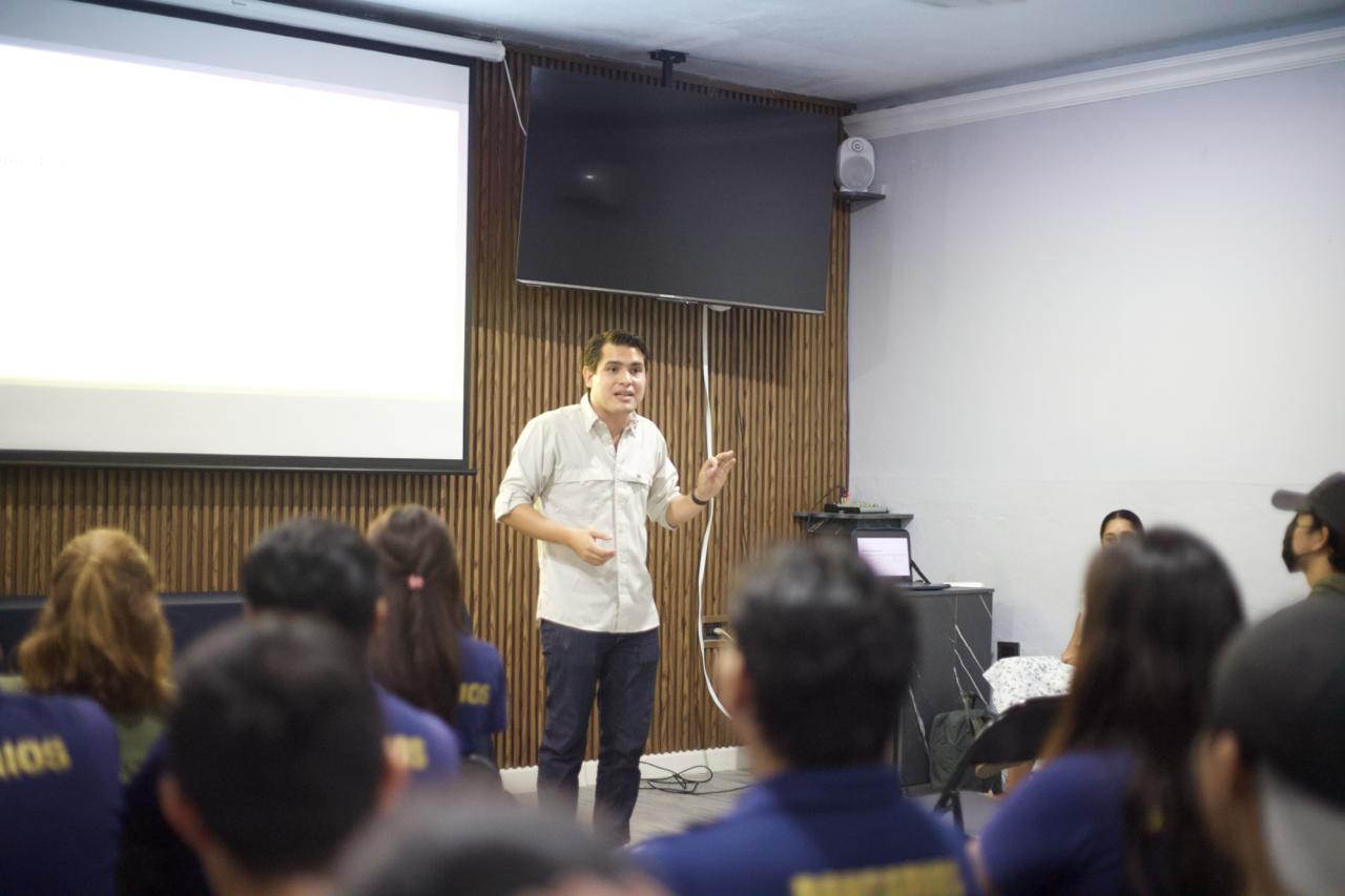 Impulsa Diego Carrera Modelo de Gestión Pública Humanista entre universitarios de Mérida