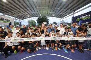 Cecilia Patrón continúa entrega de domos para canchas deportivas; “Mérida merece lo mejor”