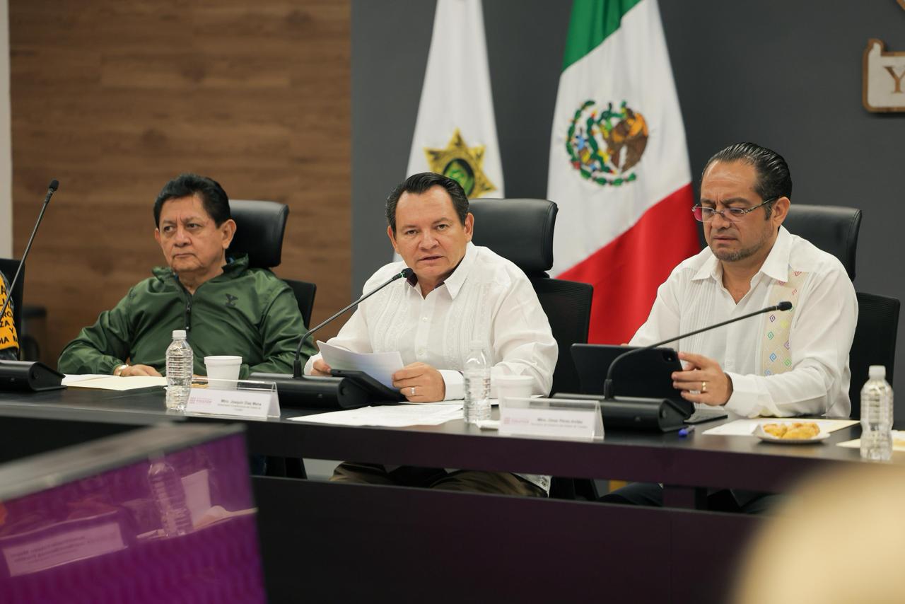 Gobernador Joaquín Díaz Mena encabeza sesión extraordinaria de Protección Civil ante pronóstico de lluvias intensas