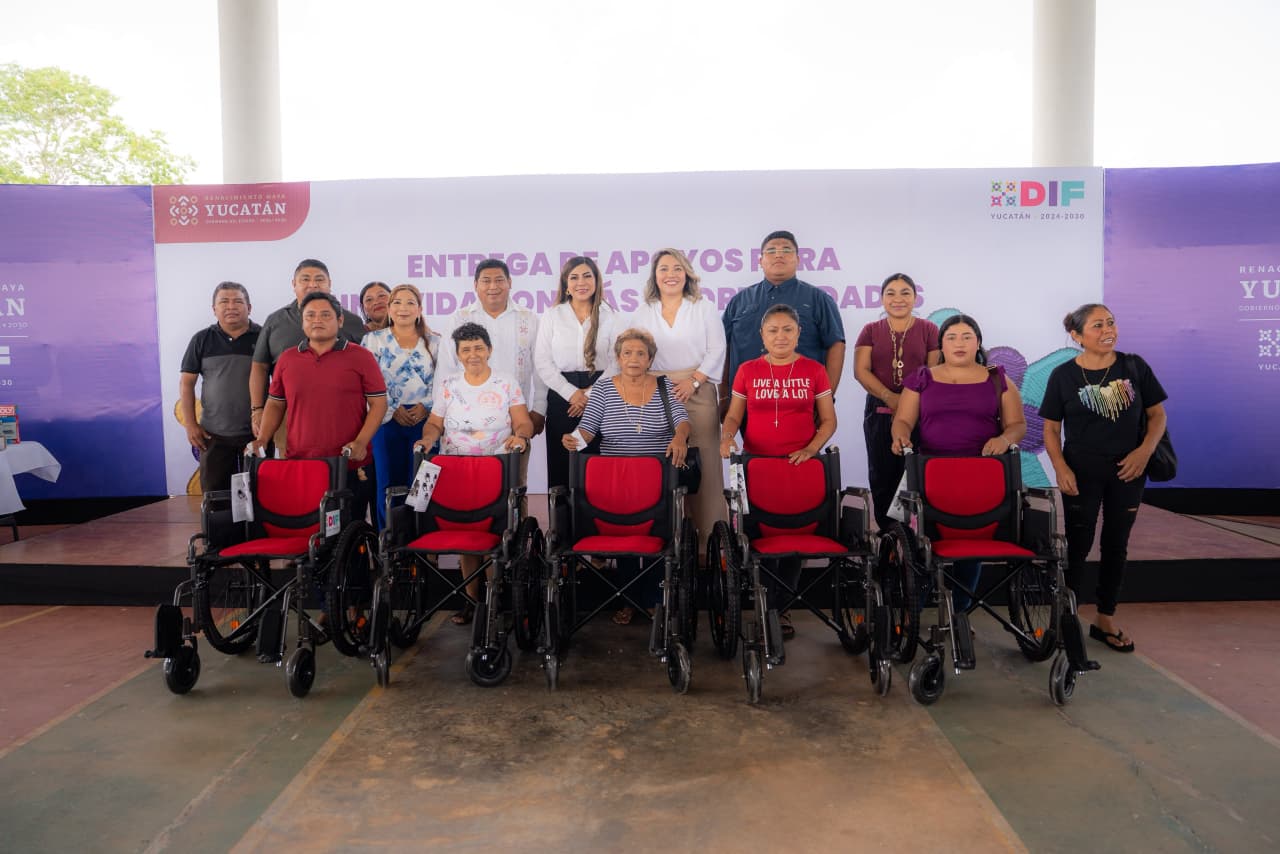 Entrega DIF Yucatán apoyos que fortalecen autonomía de personas con discapacidad en el oriente del estado