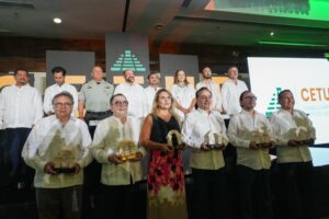 Gobierno del Estado y sector empresarial refrendan alianza para fortalecer el turismo en Yucatán