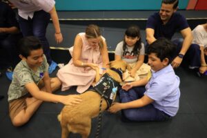 Fortalece Cecilia Patrón la atención del autismo con “De la calle al corazón”