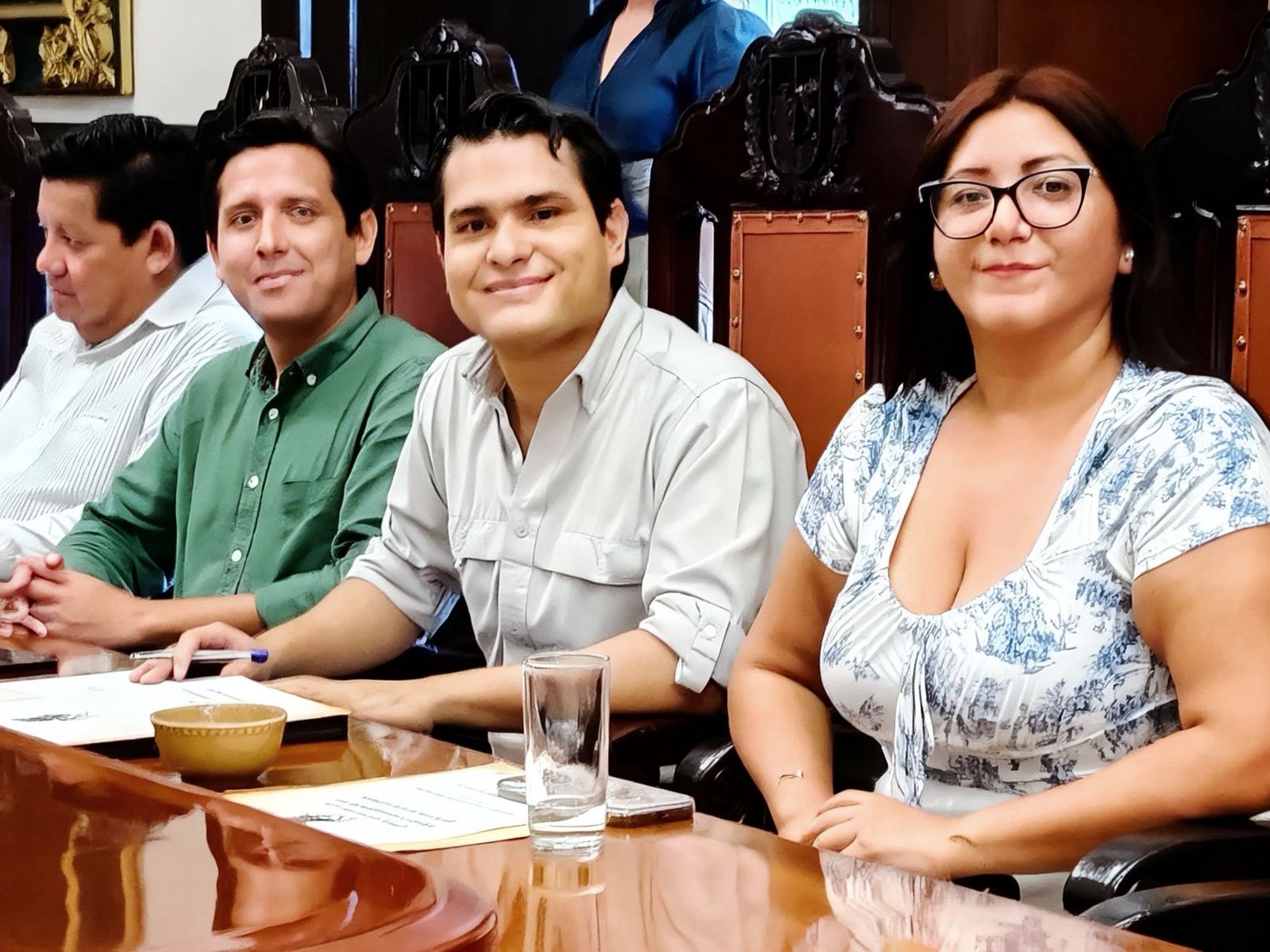 Pide el regidor Adrián Gorocica garantizar calidad y transparencia en obras de bacheo y alumbrado público Pide el regidor Adrián Gorocica garantizar calidad y transparencia en obras de bacheo y alumbrado público