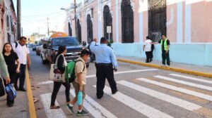 Policía de Mérida implementa operativo vial especial con motivo del regreso a clases.