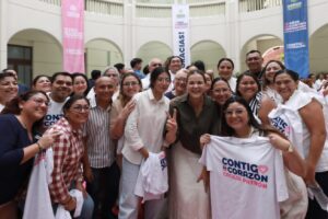 Gracias por servir de corazón a la ciudad, hacen que Mérida funcione bien: Cecilia Patrón.