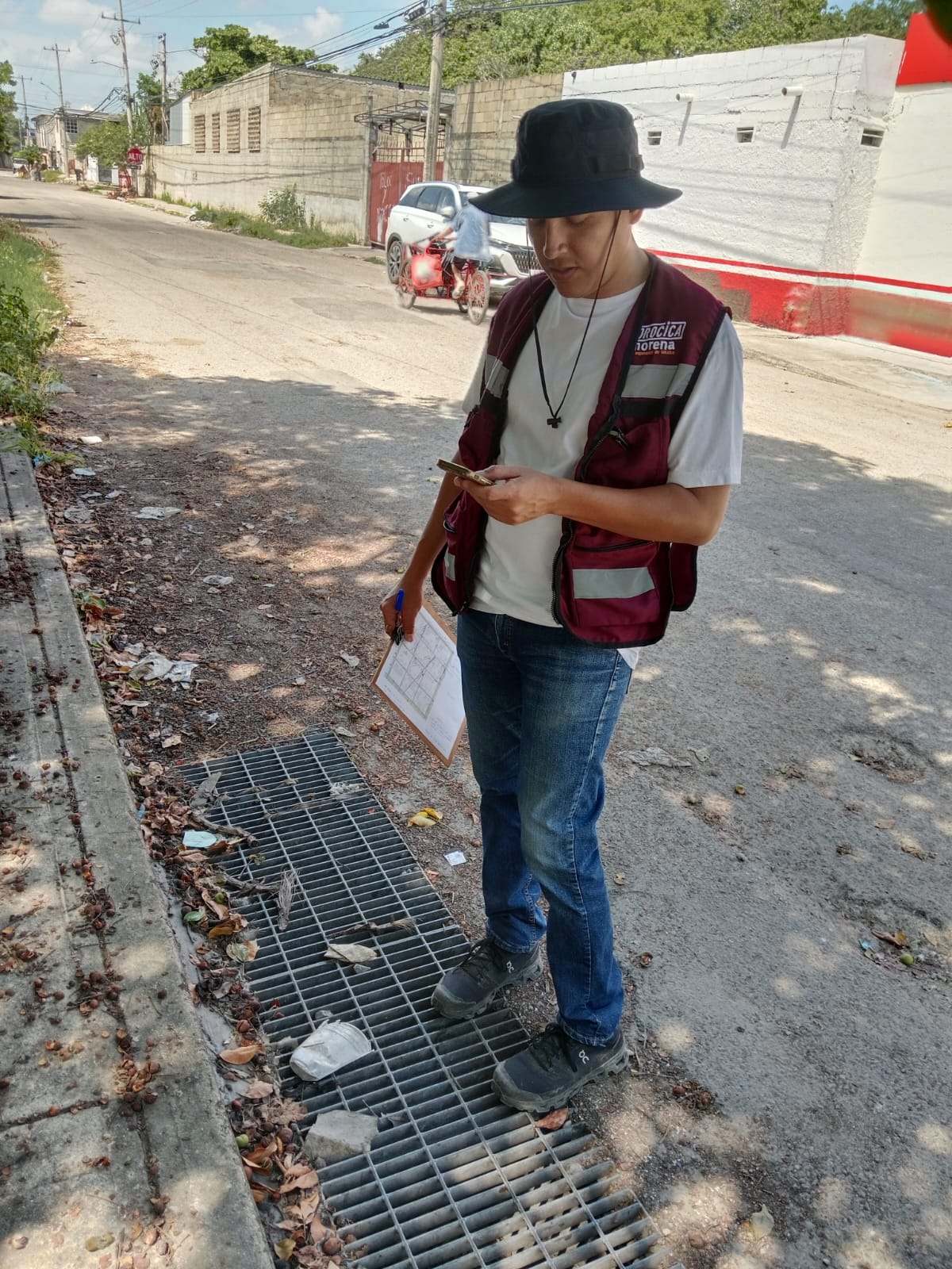 Regidor de MORENA exige la municipalización de avenida en Los Almendros III Regidor de MORENA exige la municipalización de avenida en Los Almendros III