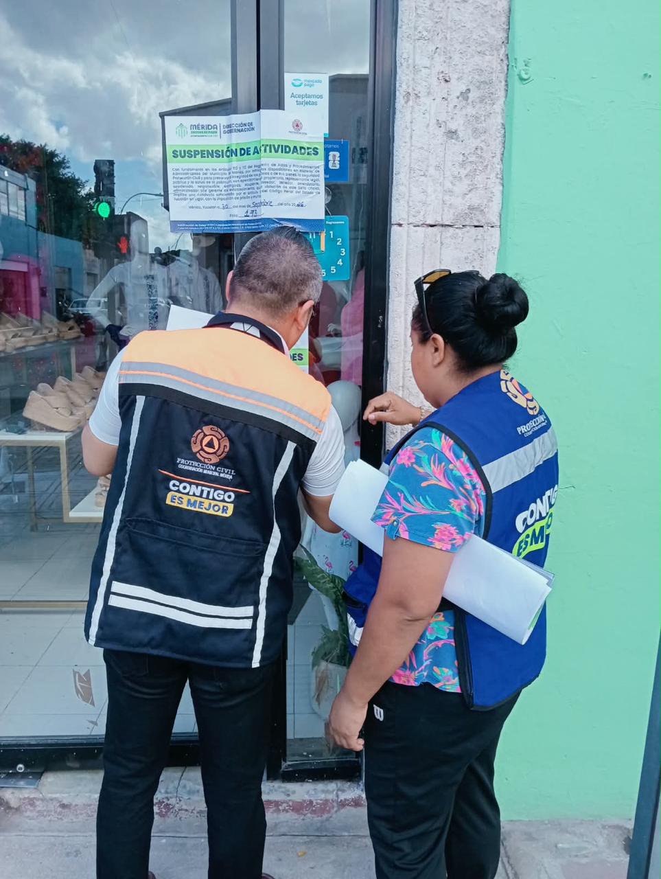 Protección Civil de Mérida suspende actividades en inmueble de la calle 60 por condiciones de riesgo. Protección Civil de Mérida suspende actividades en inmueble de la calle 60 por condiciones de riesgo.