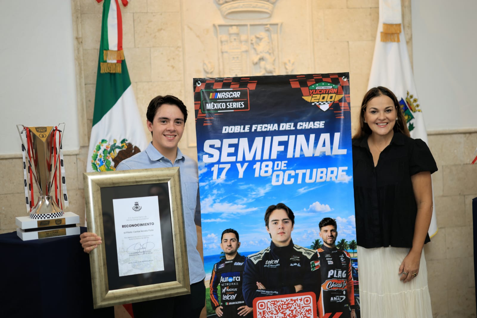 Ayuntamiento nombra a Carlos Novelo Embajador del Automovilismo de Mérida. Ayuntamiento nombra a Carlos Novelo Embajador del Automovilismo de Mérida.