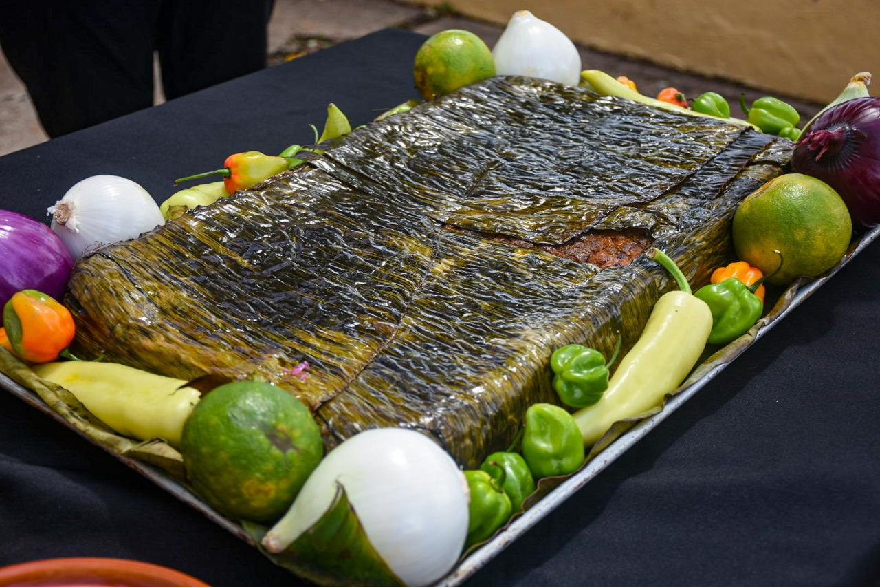 La Feria del Mucbipollo de Mérida fortalece las tradiciones y genera prosperidad económica. La Feria del Mucbipollo de Mérida fortalece las tradiciones y genera prosperidad económica.